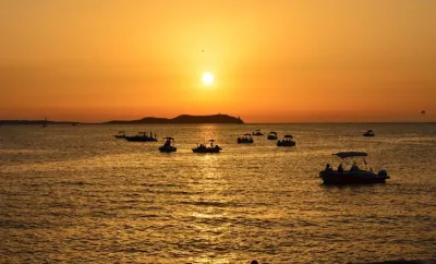 Descubre las 10 mejores puestas de sol en Ibiza desde tu barco