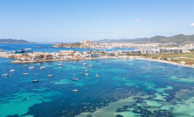 Descubre Ibiza desde el mar: La mejor plataforma para alquilar barcos con un clic en ibboat.com